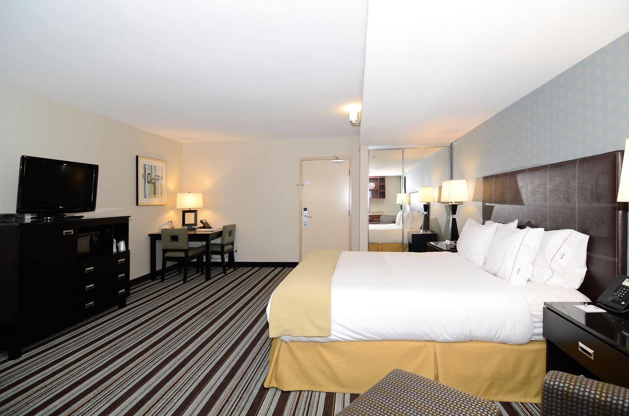 Holiday Inn Express San Diego Airport-Old Town By Ihg Екстериор снимка